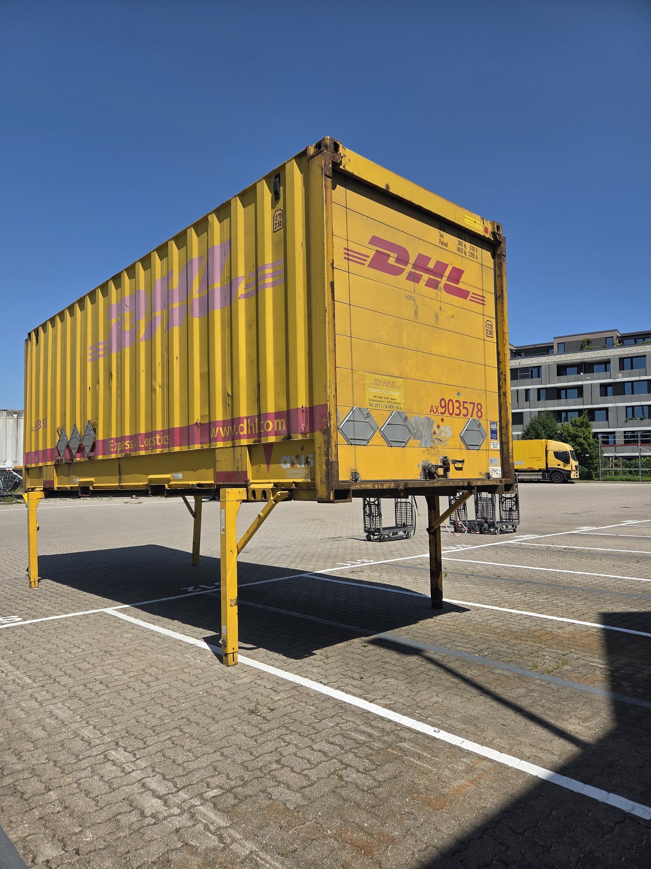 DHL Wechselbrücke am BZ20