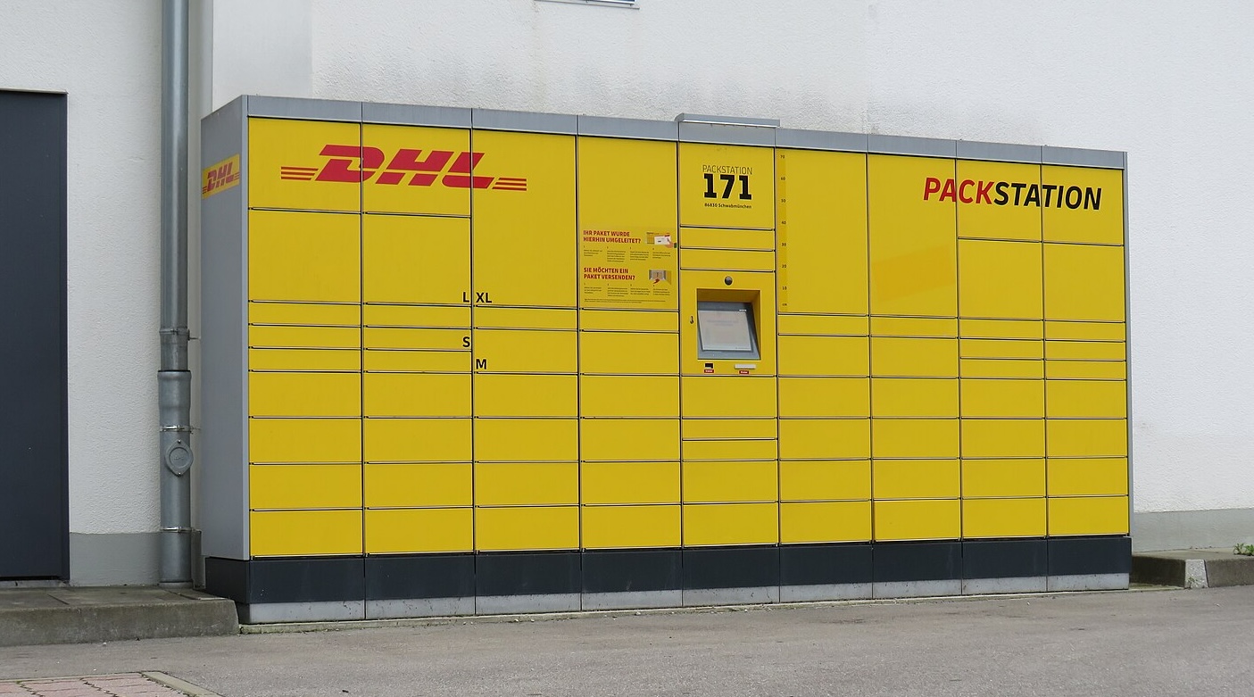 DHL Packstation mit Fachsystem